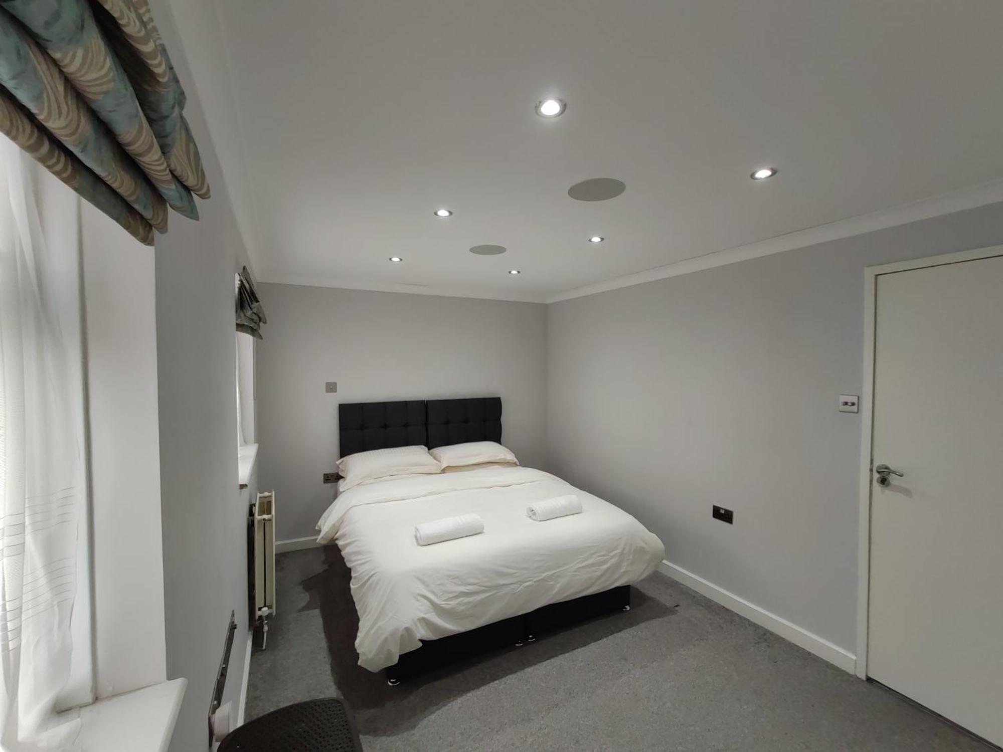 Elegant 3-Bedroom Home, Sleeps Up To 5 Guest. South Ockendon Exteriör bild